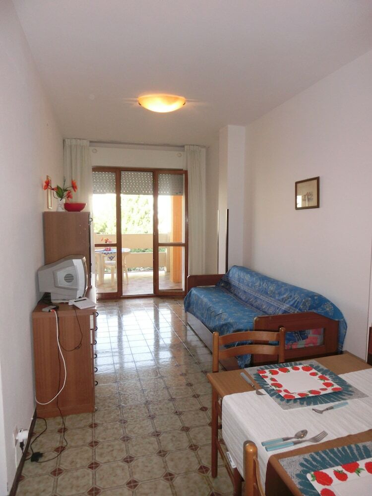 Apartamento Condominio Carina