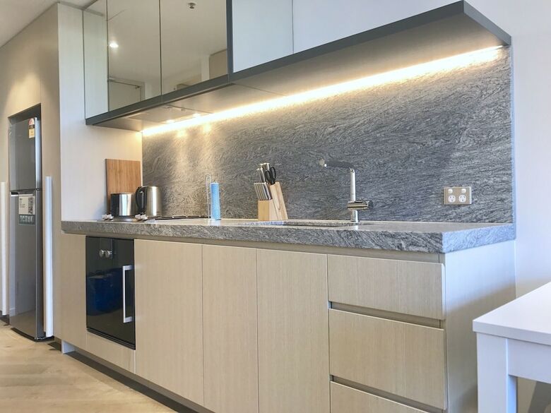 Fawkner Apartment 1b1b
