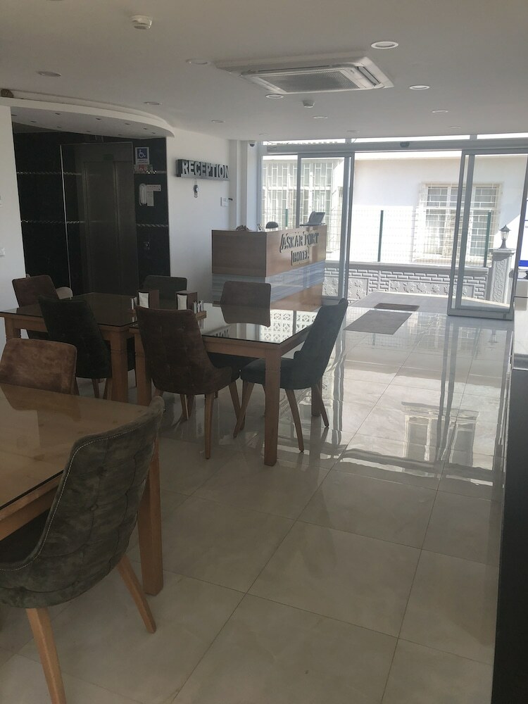 Askar Port Hotel