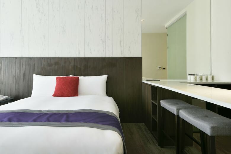 Hotel Hsr Hesper - Taichung