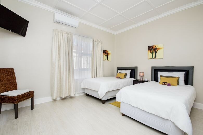 Hotel Walmer Villiers Self Catering