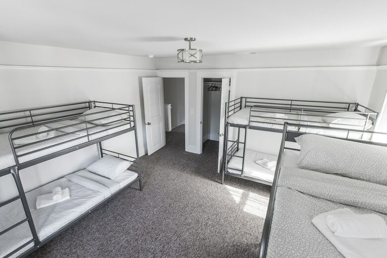 Hostal H California