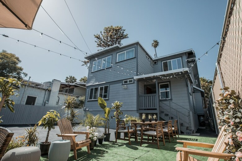 Hostal H California