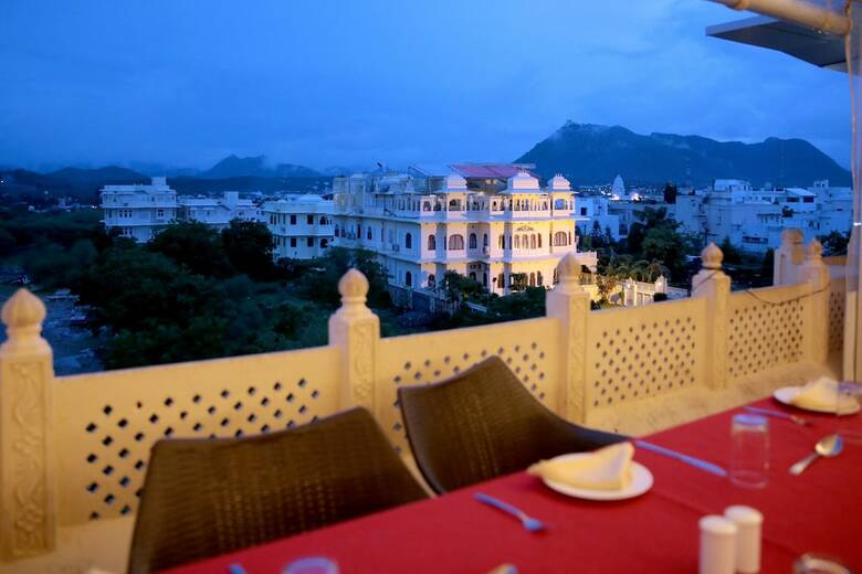 Hotel The Lake View Palace
