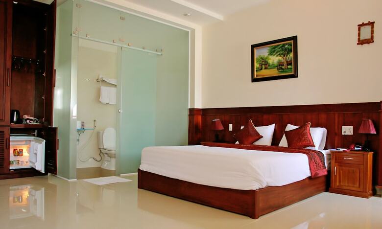 Hotel Tram Huong