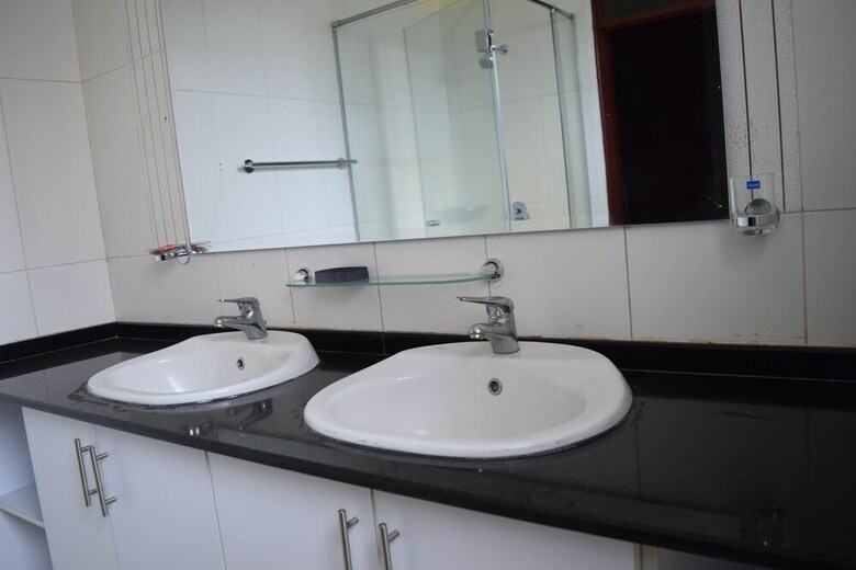 Apartamentos Westside Residency