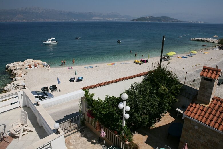 Apartamentos Sea Front Stone House