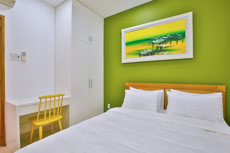 Sunflower Boutique Studio Apartment