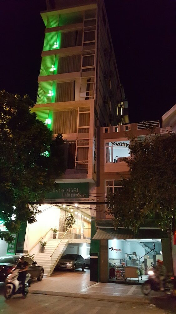 Green Hotel