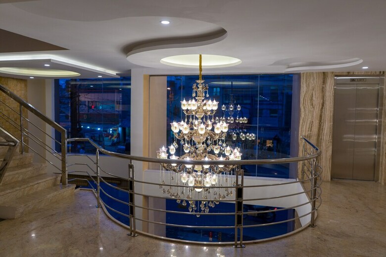 Hotel President