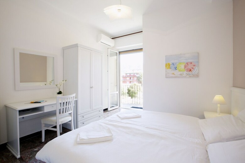 Riviera Apartments Corso Italia 6