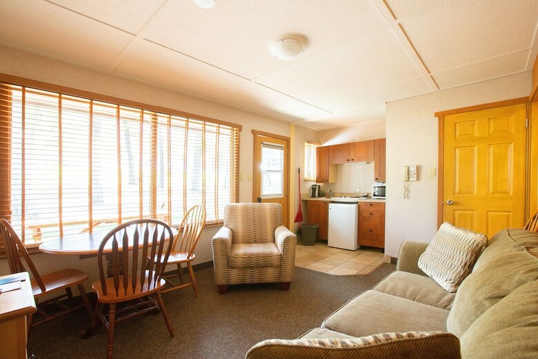 Posada Fairmont Hot Springs Resort