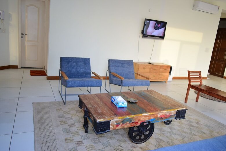 Aparthotel Vehomes Spacious Condo In Greater Noida