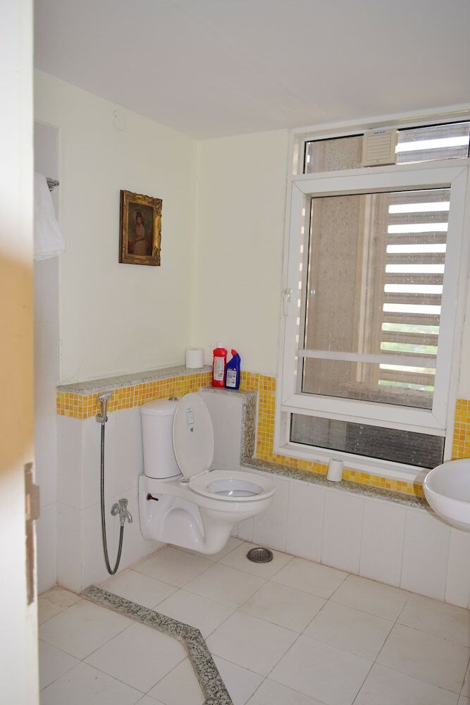 Aparthotel Vehomes Spacious Condo In Greater Noida