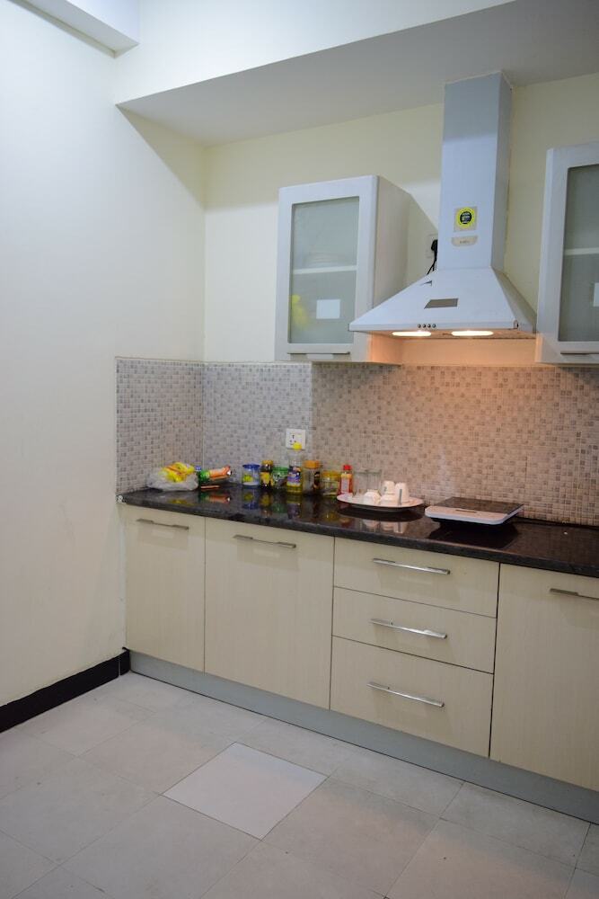 Aparthotel Vehomes Spacious Condo In Greater Noida