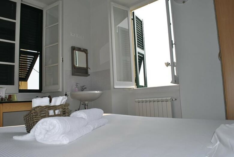 Hotel Al Piccolo Scoglio - Room & Breakfast