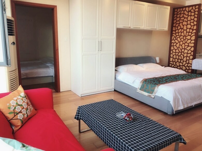 Apple Hotel