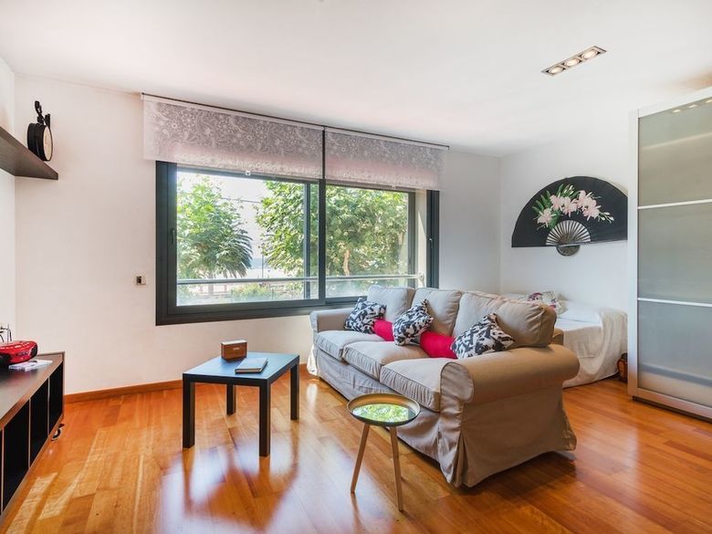 Apartamentos Beachfront Studio 20 Mins To Bcn Center
