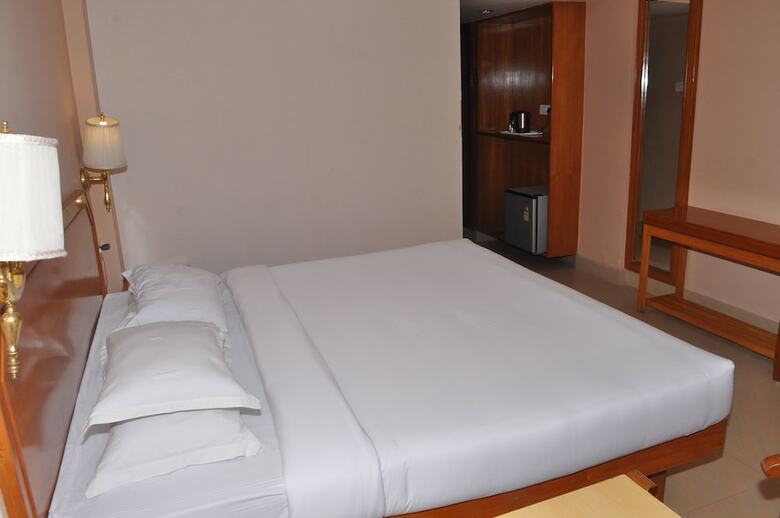 Hotel Surguru