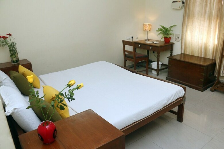 Hotel Happy Planet