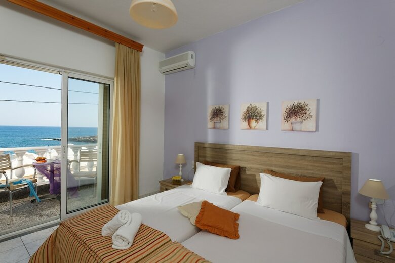 Zorbas Beach Hotel