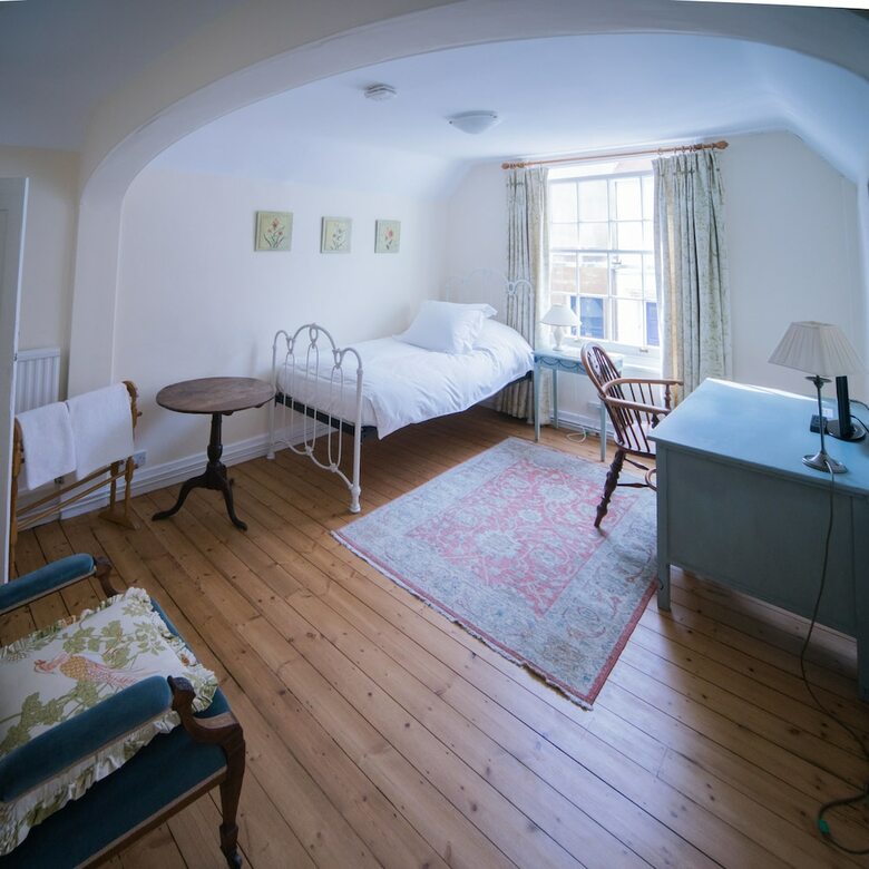 Hotel S. Howard Guesthouse