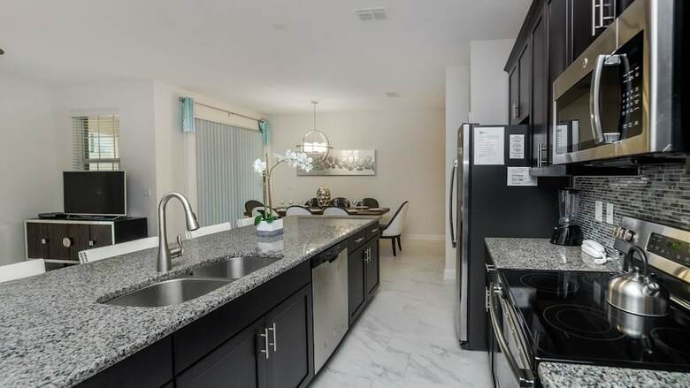 Grhdog9037 - Champions Gate Resort - 4 Bed 3 Baths Townhouse