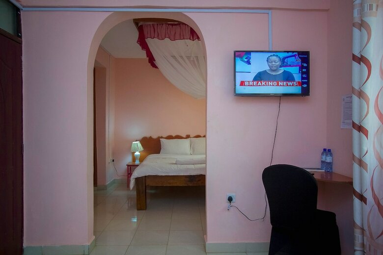 Intercounty Gardens Hotel