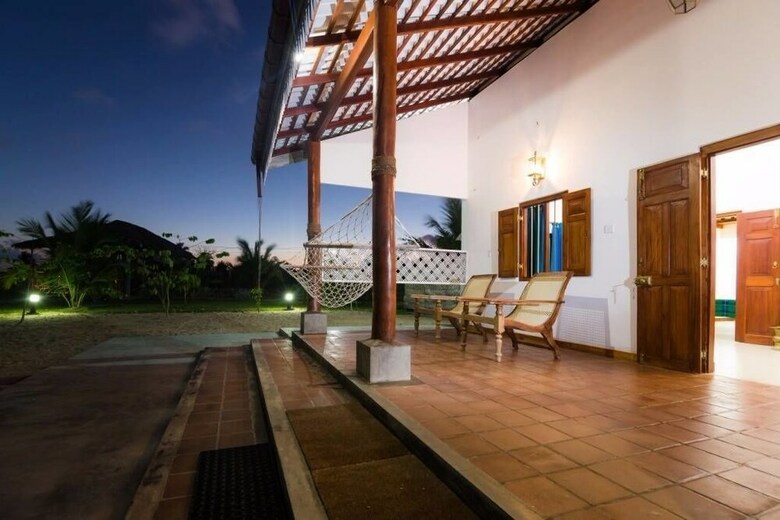 Hotel The Cove Pasikuda