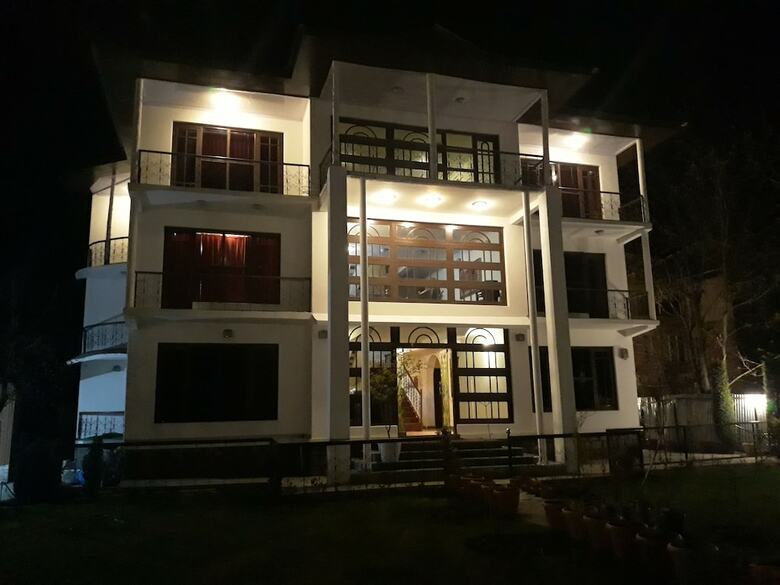 Hotel Premier Pahalgam