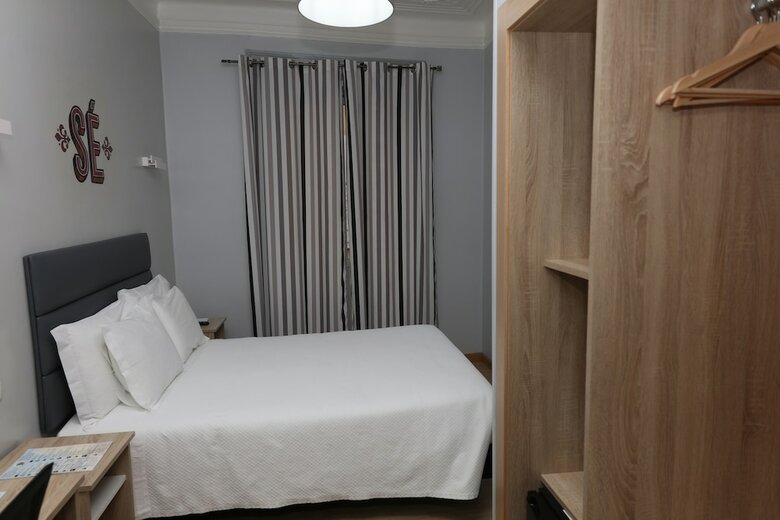 Hotel O El�trico Guesthouse