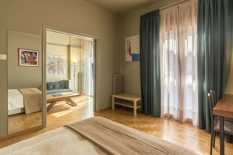 Apartamentos Acropolis Elegant Suite