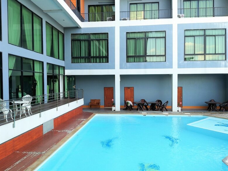 Hotel Aromdee Resort