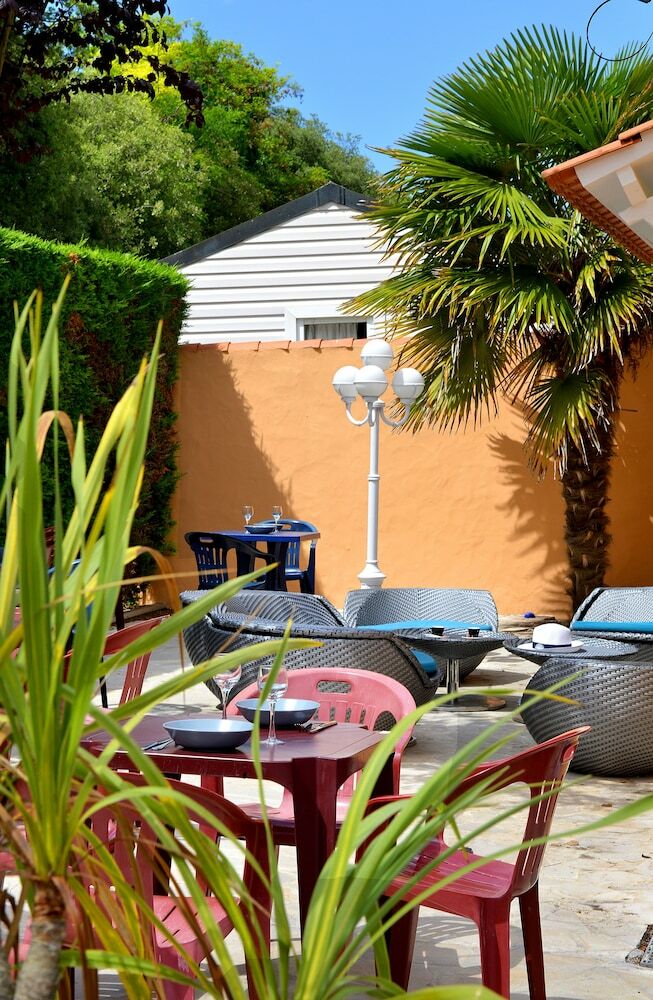 Camping L'abri Des Pins