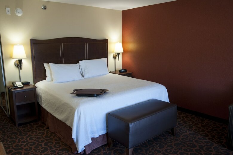 Hotel Hampton Inn And Suites Watertown