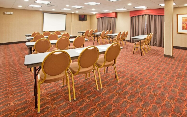 Hotel Hampton Inn And Suites Watertown