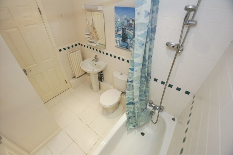 Brighton Marina Apartment