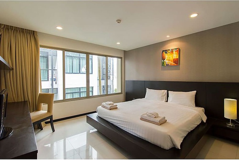 N211 Regent Apartments