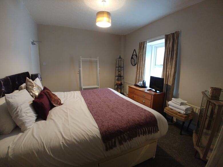 Bed & Breakfast The Snake Pass Inn