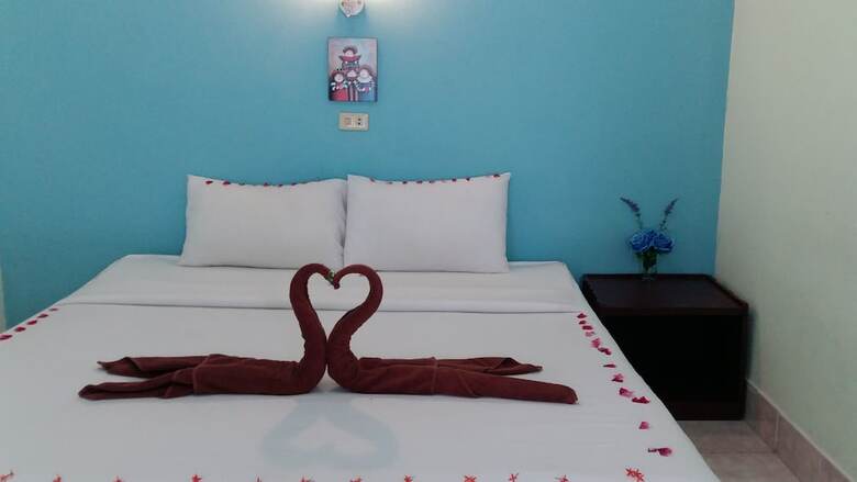 Paradise Hotel
