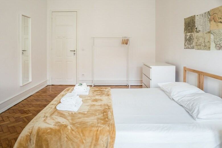 Hotel Home Out Rooms & Apartments