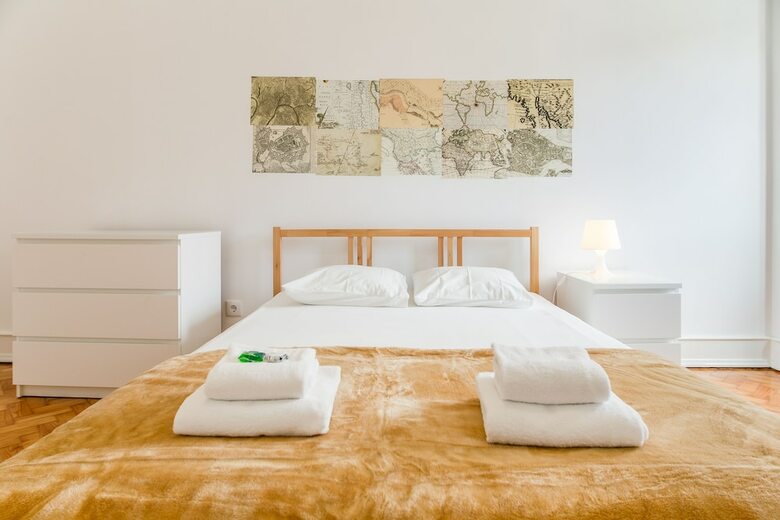 Hotel Home Out Rooms & Apartments