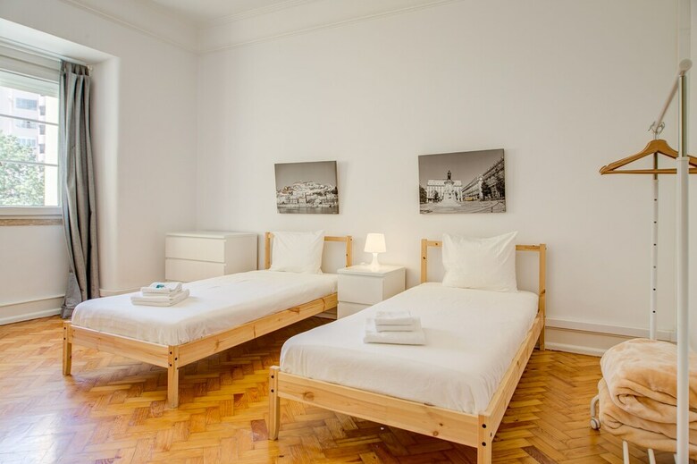 Hotel Home Out Rooms & Apartments
