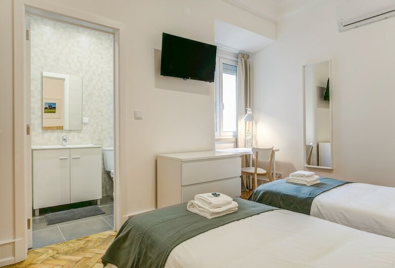 Hotel Home Out Rooms & Apartments