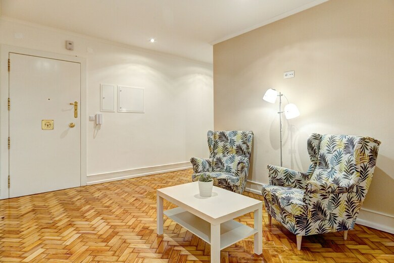 Hotel Home Out Rooms & Apartments