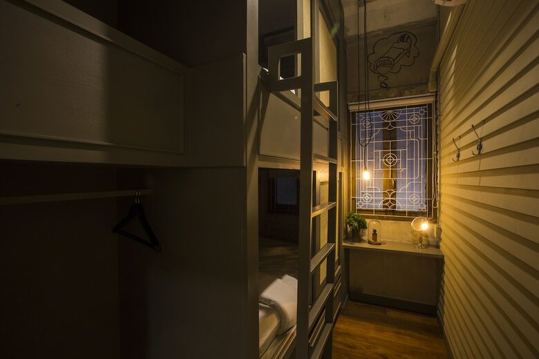 Hostal Azure Hostel Bangkok