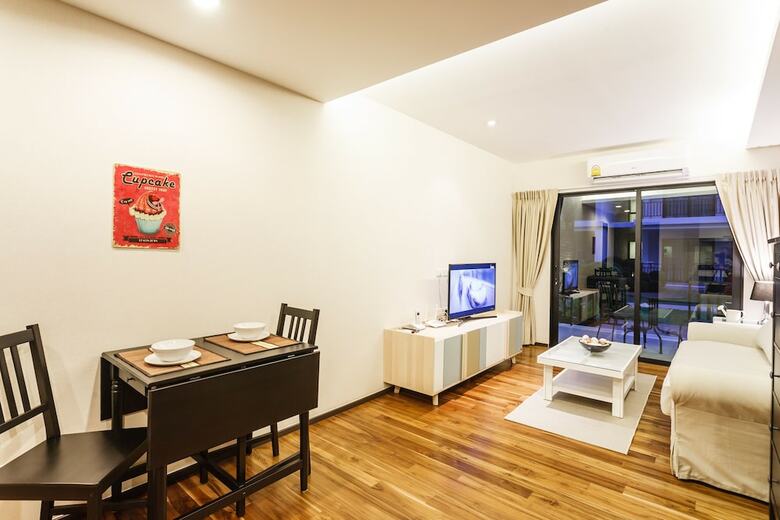 Apartments At The Title By Lofty