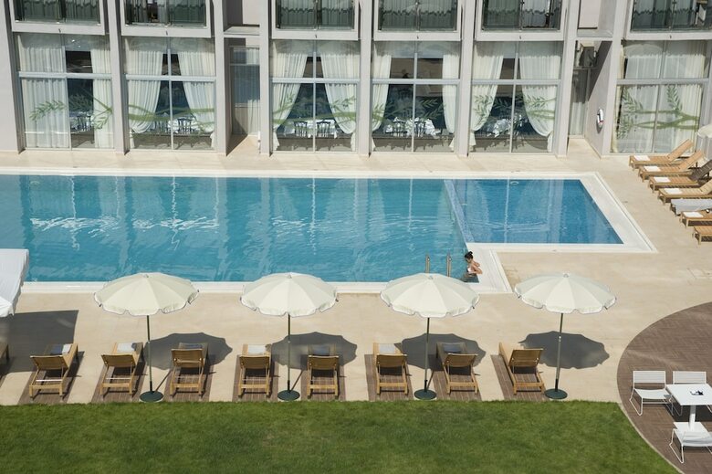 Tara Hotel