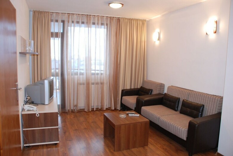 Elegant Lodge Hotel