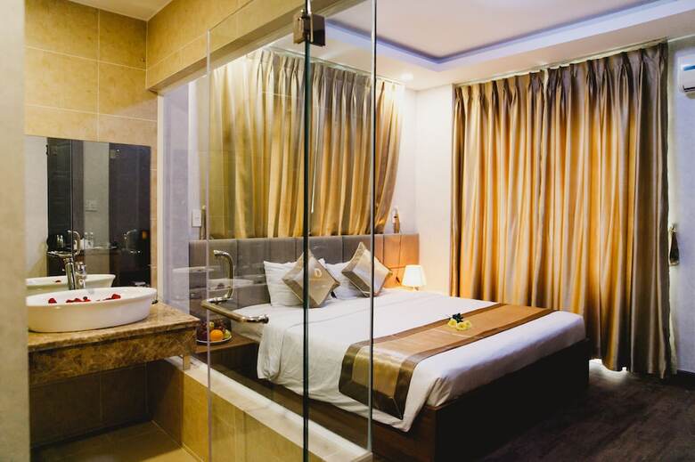 Sandals Hotel